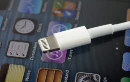 Apple critica União Europeia por projeto que pode aposentar cabos Lightning