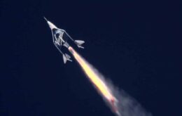 Virgin Galactic apresenta hoje a cabine de sua espaçonave para turistas; assista