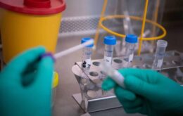 EUA aprovam novo teste que detecta o coronavírus em apenas 45 minutos