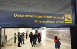 Governo restringe entrada de estrangeiros em voos internacionais