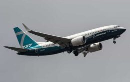 Boeing encontra outras duas falhas no software do avião 737 Max