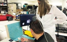 Implante cerebral restaura movimento de paciente com paralisia