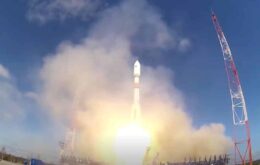 Lançamento de satélite russo gera bola de fogo sobre a Austrália; veja