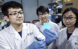 Cientistas criam material flexível luminoso que se ‘cura’