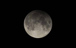 Como observar o eclipse lunar deste domingo