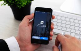 LinkedIn acessa conteúdo que usuário copia e iOS 14 entrega prática