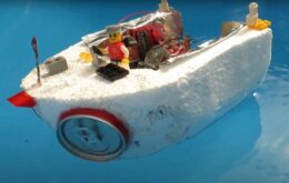 Youtuber cria barco elétrico a partir de itens do lixo; assista