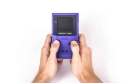 Fã cria Wii portátil inspirado no Game Boy Color