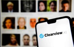 Clearview AI usa liberdade de expressão para justificar falha de privacidade