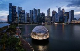 Apple mostra interior de loja flutuante de Singapura
