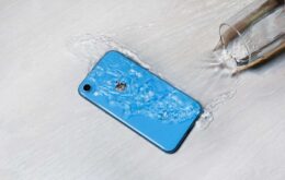 Procon-SP aciona Apple por dano em iPhones depois de contato com água