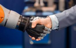 Pandemia acelera mudança de trabalho humano para robótico, diz estudo