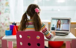 Curso online auxilia pais a orientar filhos sobre o uso seguro da web