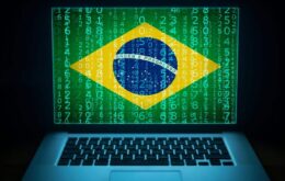 Brasil caminha para o tecno-autoritarismo, alerta MIT
