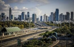 Tel Aviv testa projeto de estradas que recarregam veículos elétricos