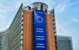 Nova legislação da UE impõe restrições às gigantes da tecnologia