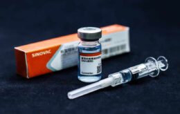 Covid-19: vacina chinesa é segura e induz resposta imunológica, indica teste