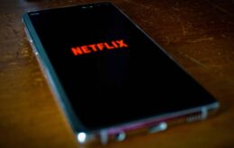 Netflix trabalha em recurso que permite reproduzir áudio em segundo plano