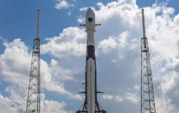 SpaceX lança foguete com satélite GPS para exército americano