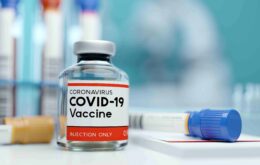 Ações da Netflix e Zoom caem com eficácia de vacina Pfizer para Covid-19