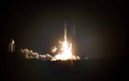 Missão Crew-1, da SpaceX, se acopla com sucesso à ISS