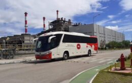 Ônibus elétrico movido por energia solar começa a circular no Ceará